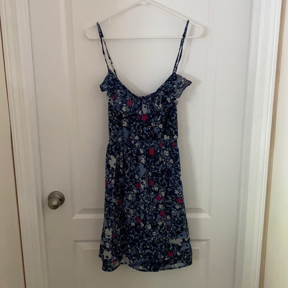 New with tags floral cross back dress.